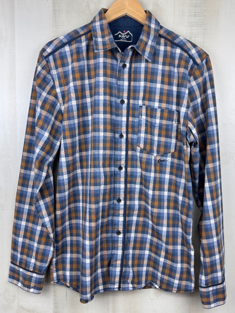 Kavu Mens Long Sleeve Button Up Shirt Blue Brown Plaid Inside Snap Pocket Medium